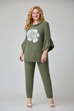 Костюм Svetlana Style למהוכ 1811